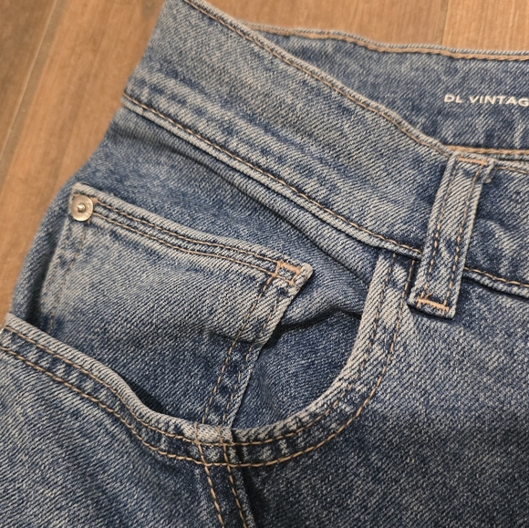 DL1961 Sydney Girlfriend Tapered DL Vintage Premium Denim Women's Jeans 30 Tags - Picture 4 of 12